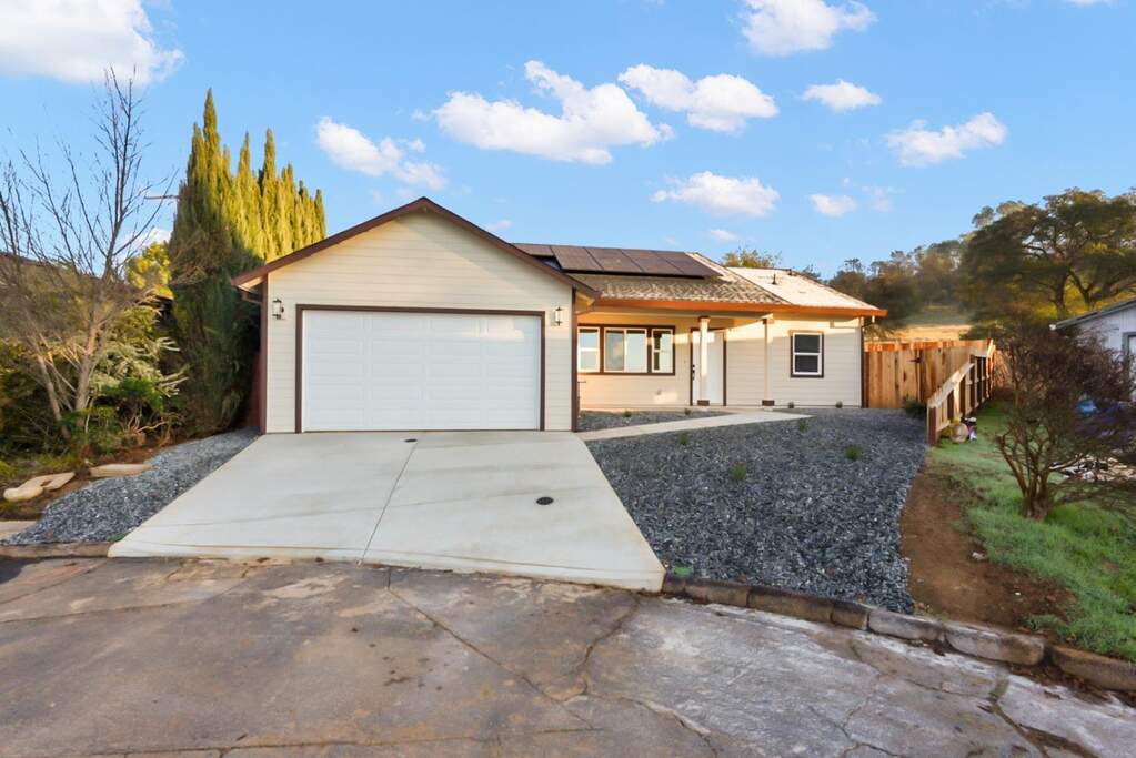 1007 Iroquois Court, Copperopolis, CA 95228