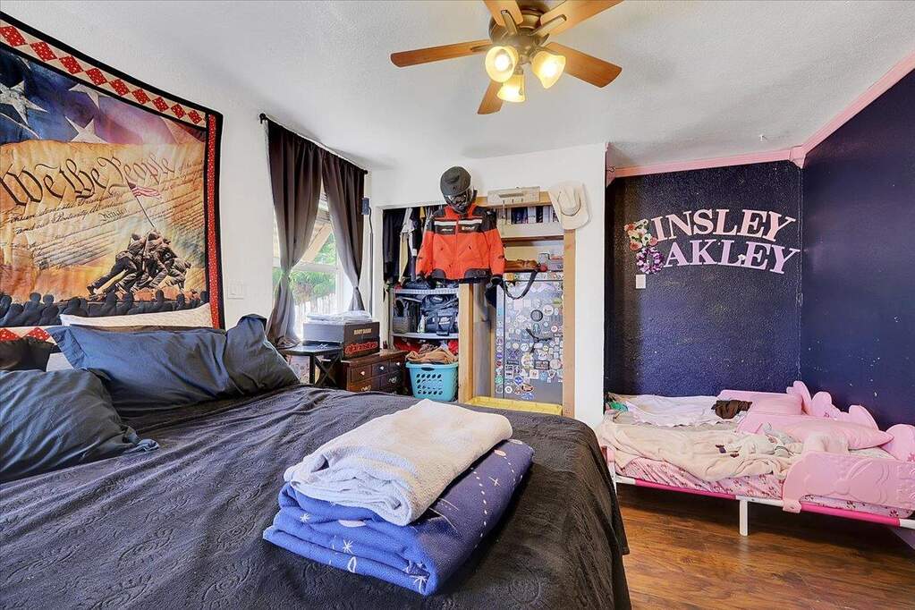 1215 J Street, Marysville, CA 95901