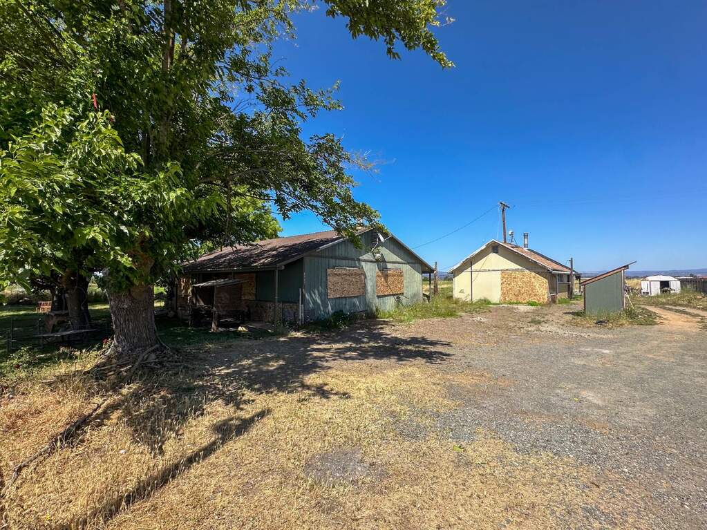 8907 Loma Rica Road