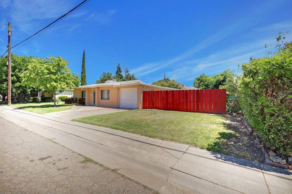 1711 Sampson St, Marysville, CA 95901