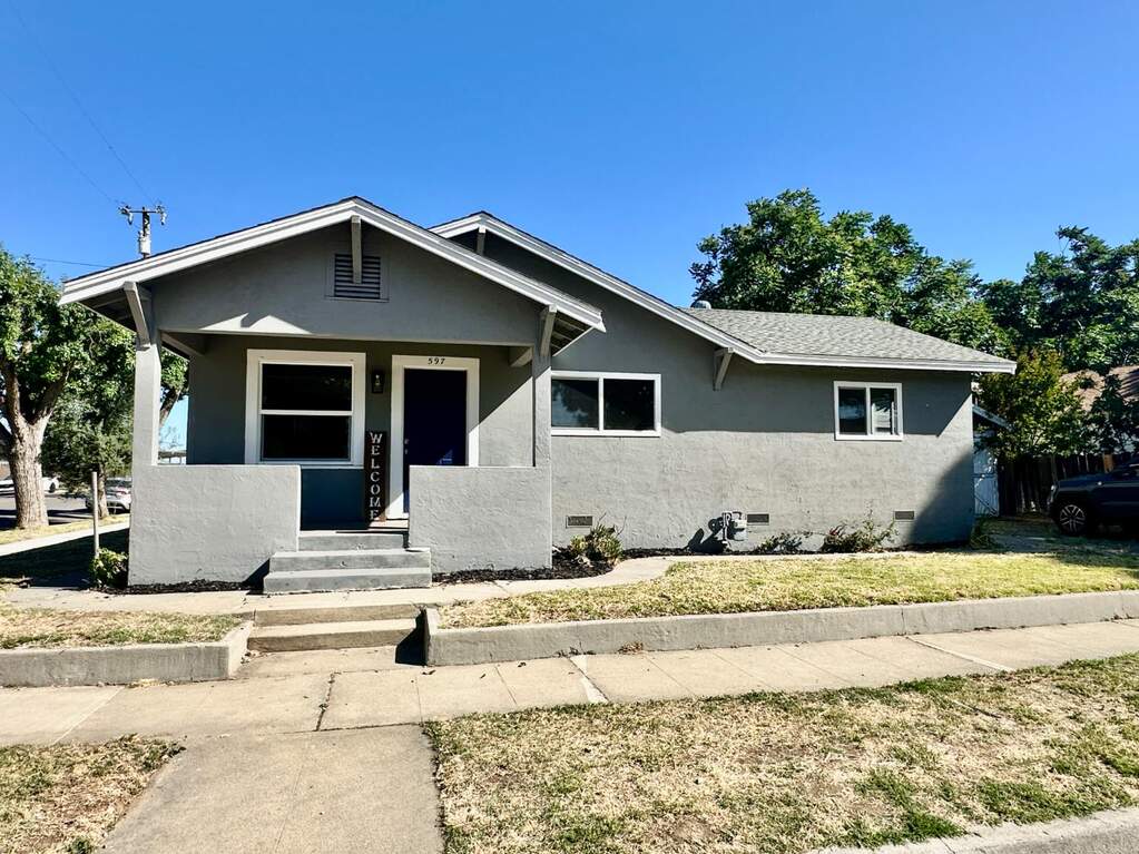 597 1st Avenue, Gustine, CA 95322