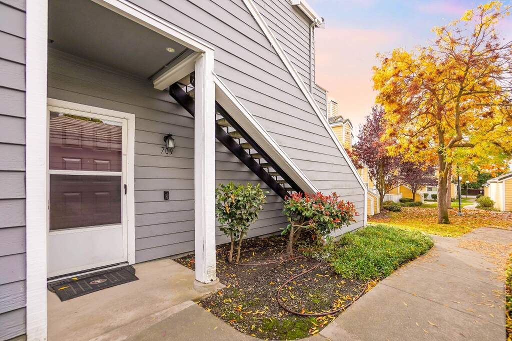 709 Waterford, Pinole, CA 94564