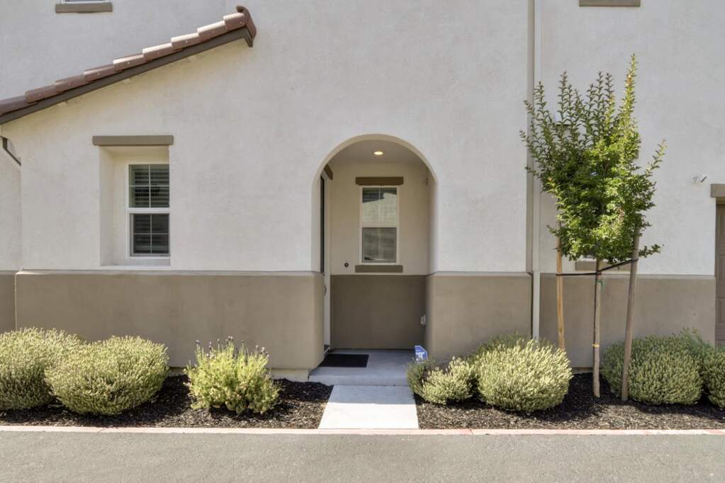 8150 S Kramer Ranch Lane, Elk Grove, CA 95758