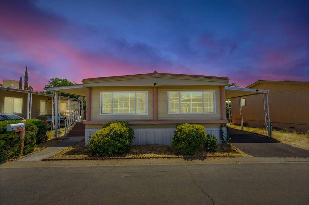 10035 Mills Station Road #42, Sacramento, CA 95827
