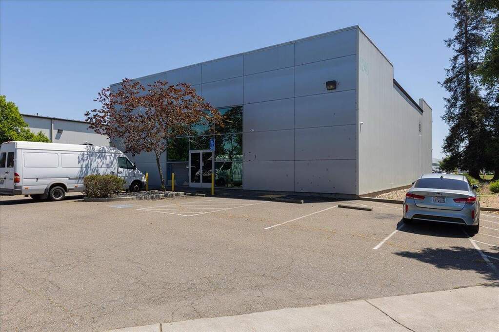 4240 Pell Drive, Sacramento, CA 95838