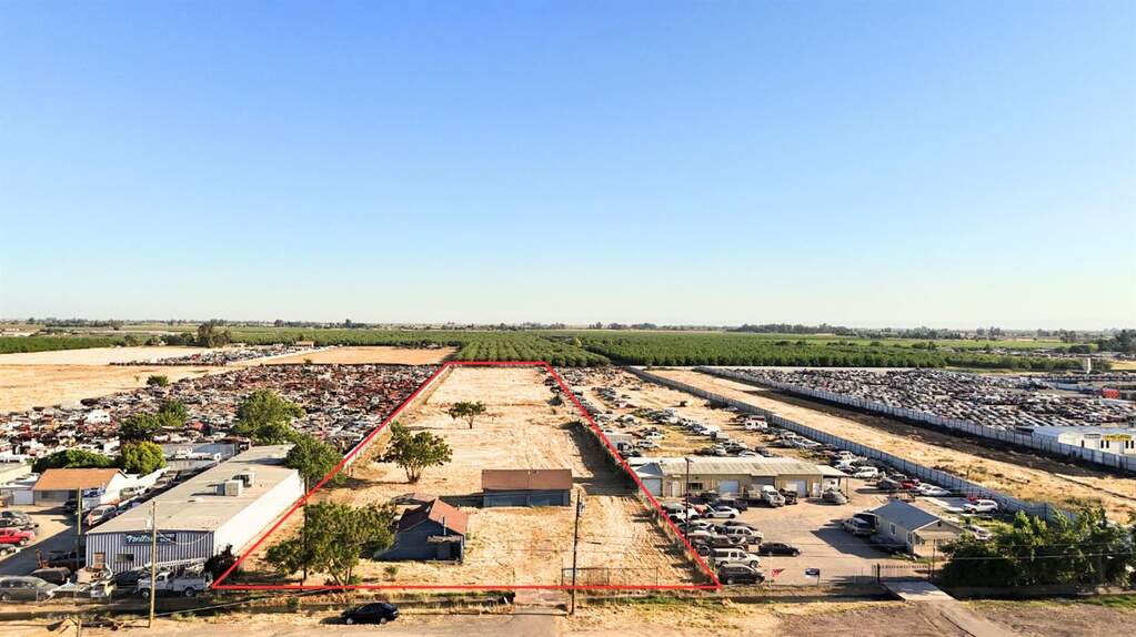 1250 E Childs Avenue, Merced, CA 95341