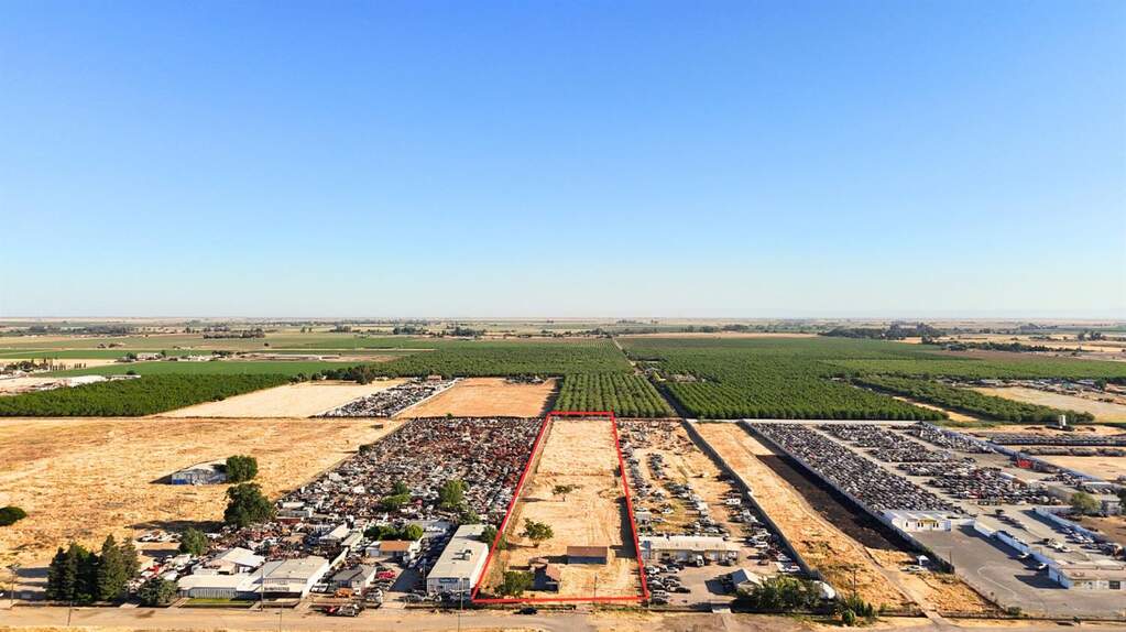 1250 E Childs Avenue, Merced, CA 95341