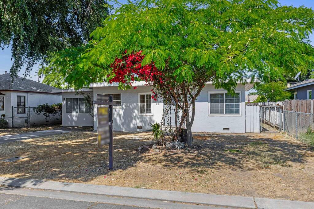 1705 Lois Way, Ceres, CA 95307