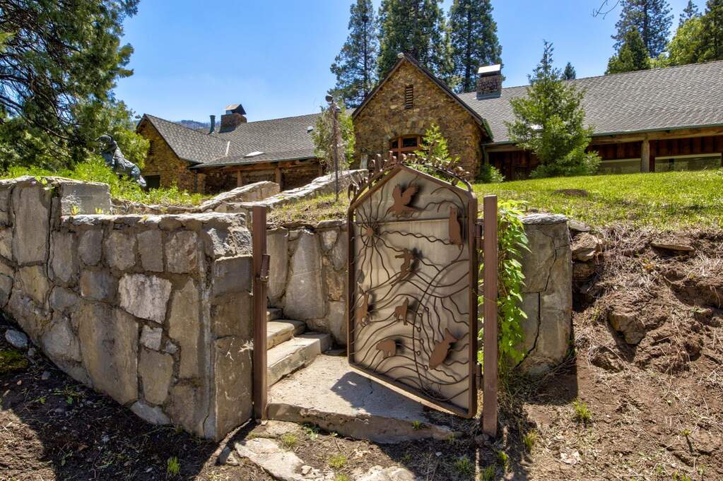 1699 Nelson Drive, Camp Nelson, CA 93265