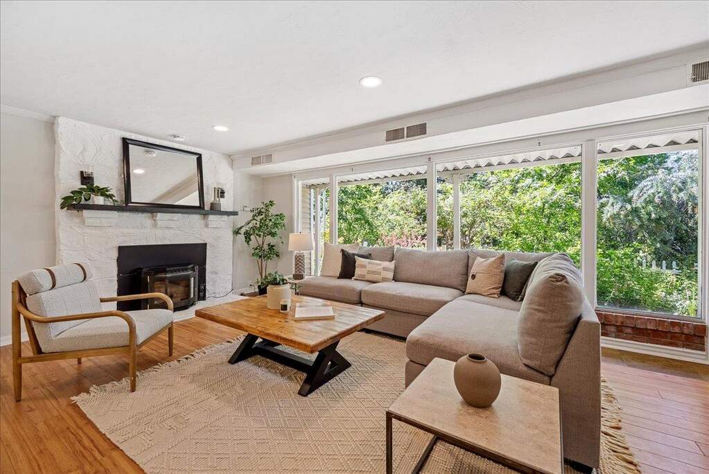 4322 Ponderosa Way, Camino, CA 95709