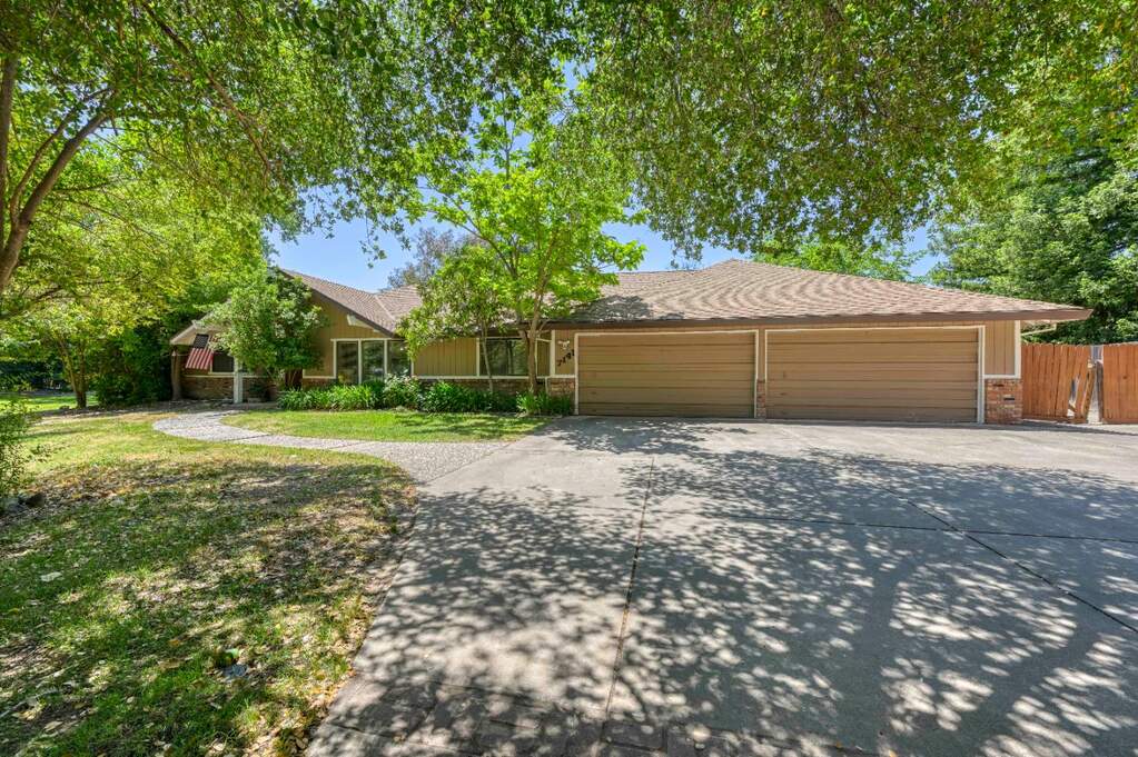 7141 Almond View Court, Orangevale, CA 95662