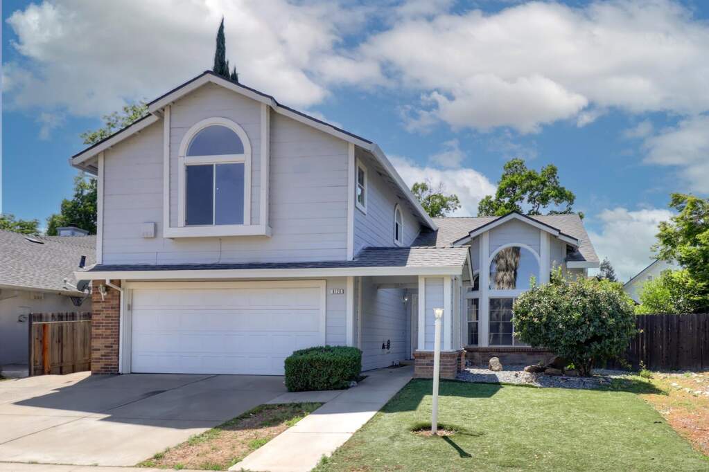 8120 Braemore Drive, Sacramento, CA 95828