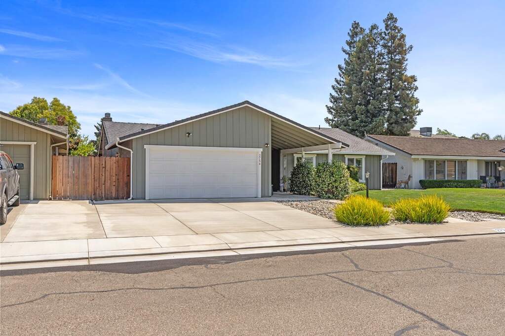 2734 Fallenleaf Drive, Stockton, CA 95209