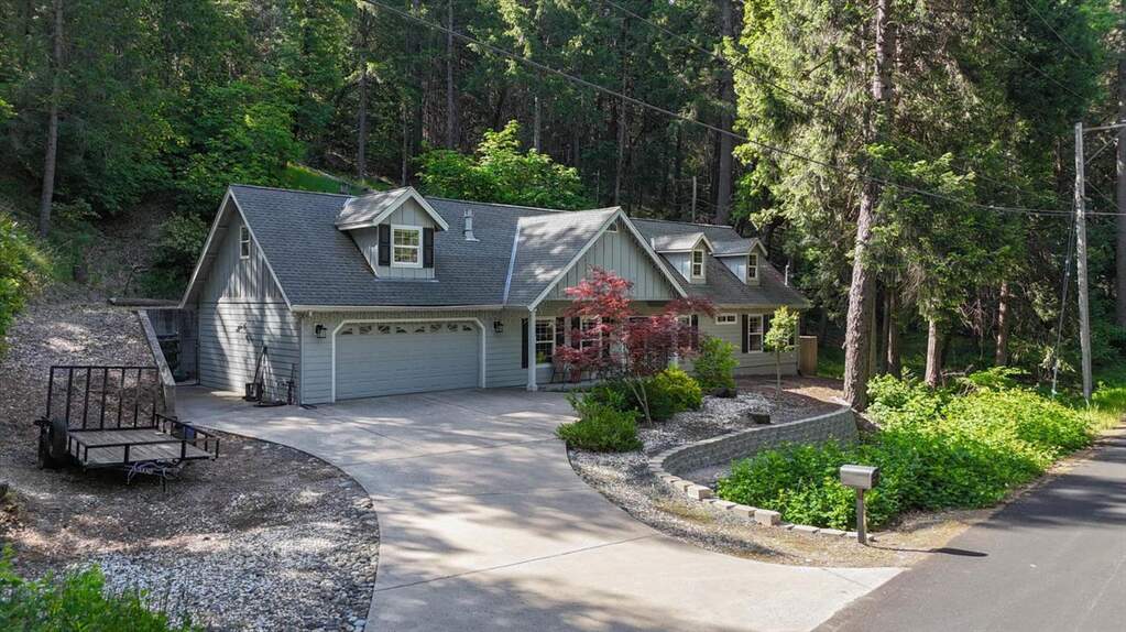 12991 Sadie D Drive, Nevada City, CA 95959