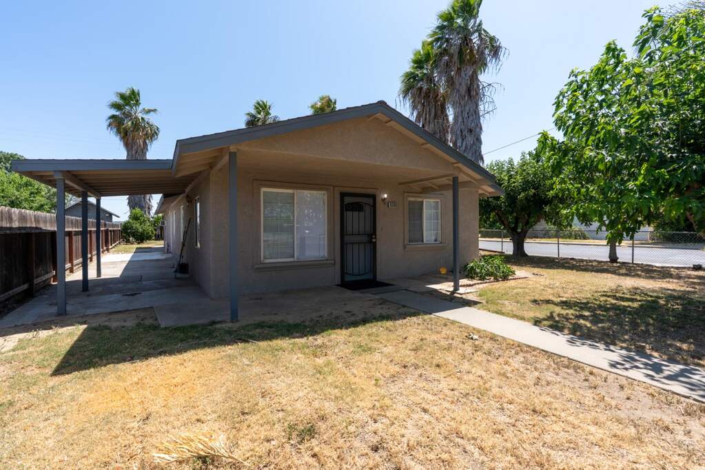 9566 E Broadway Street, Planada, CA 95365