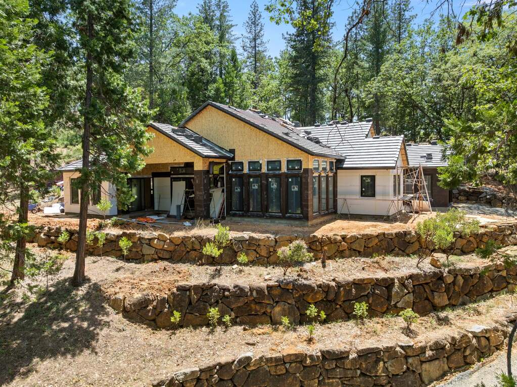 15065 Grand Knoll Drive