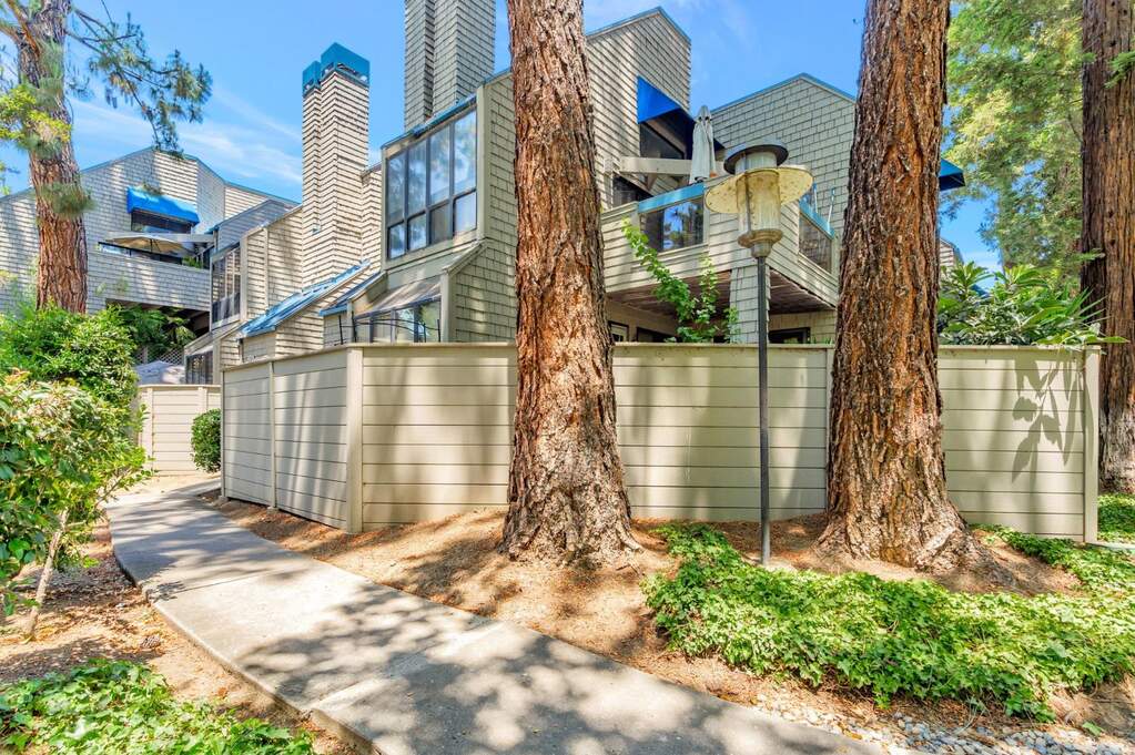 1083 Foxchase Drive, San Jose, CA 95123