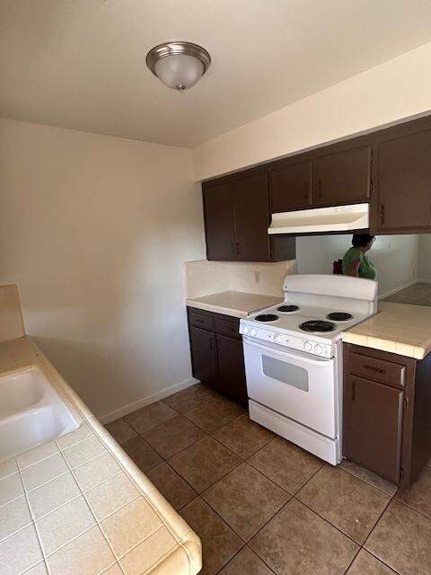 2532 W Chestnut Court, Visalia, CA 93277