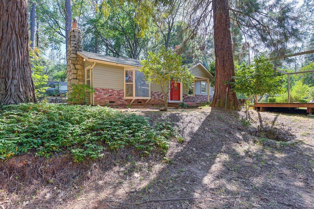 1925 Meadow Vista Road