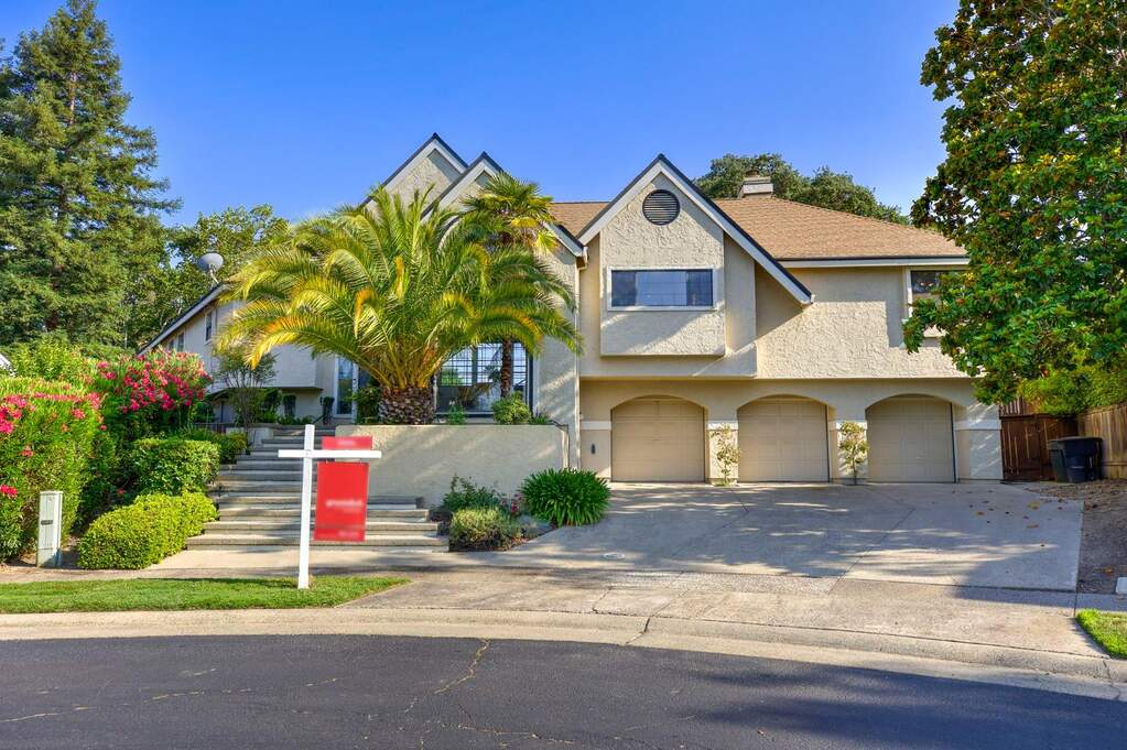 20 Somer Ridge Drive, Roseville, CA 95661