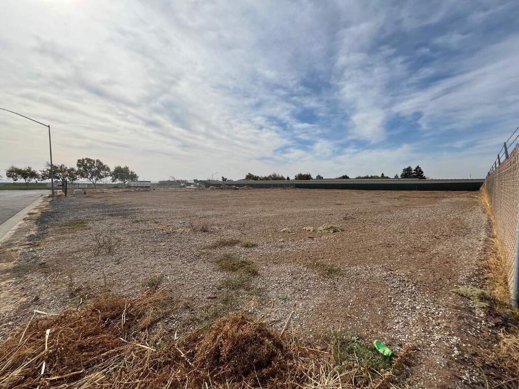 1552 Ackley Court, Oakdale, CA 95361