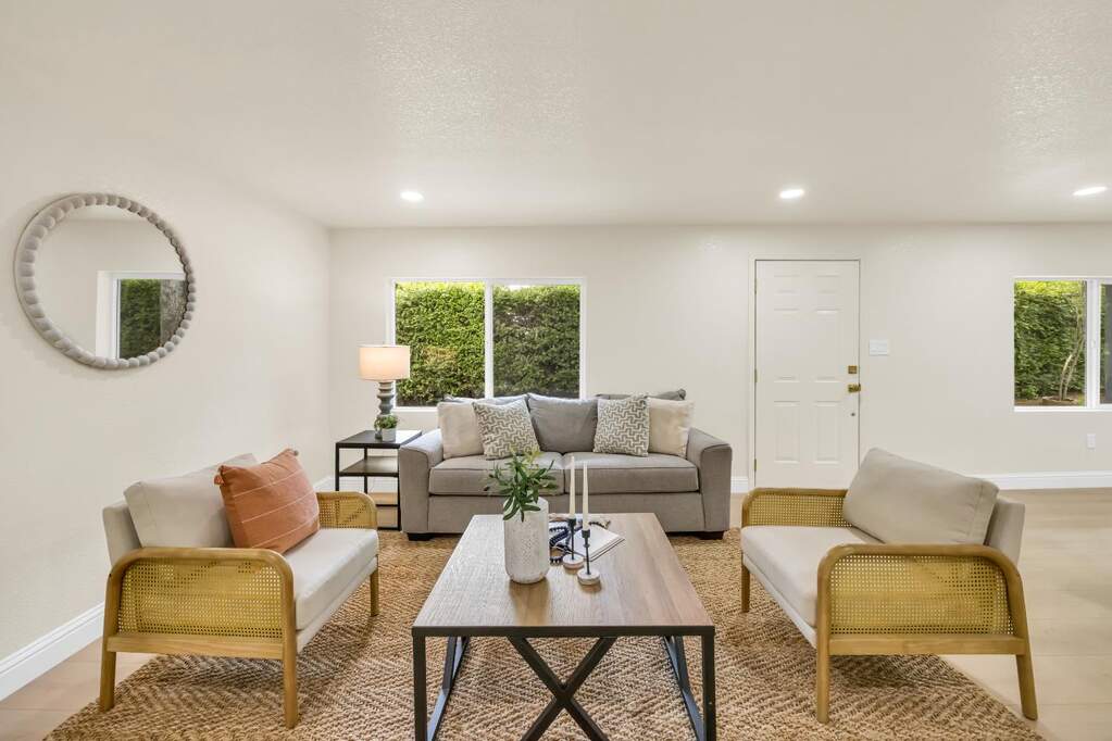 11405 Joeger Rd, Auburn, CA 95602