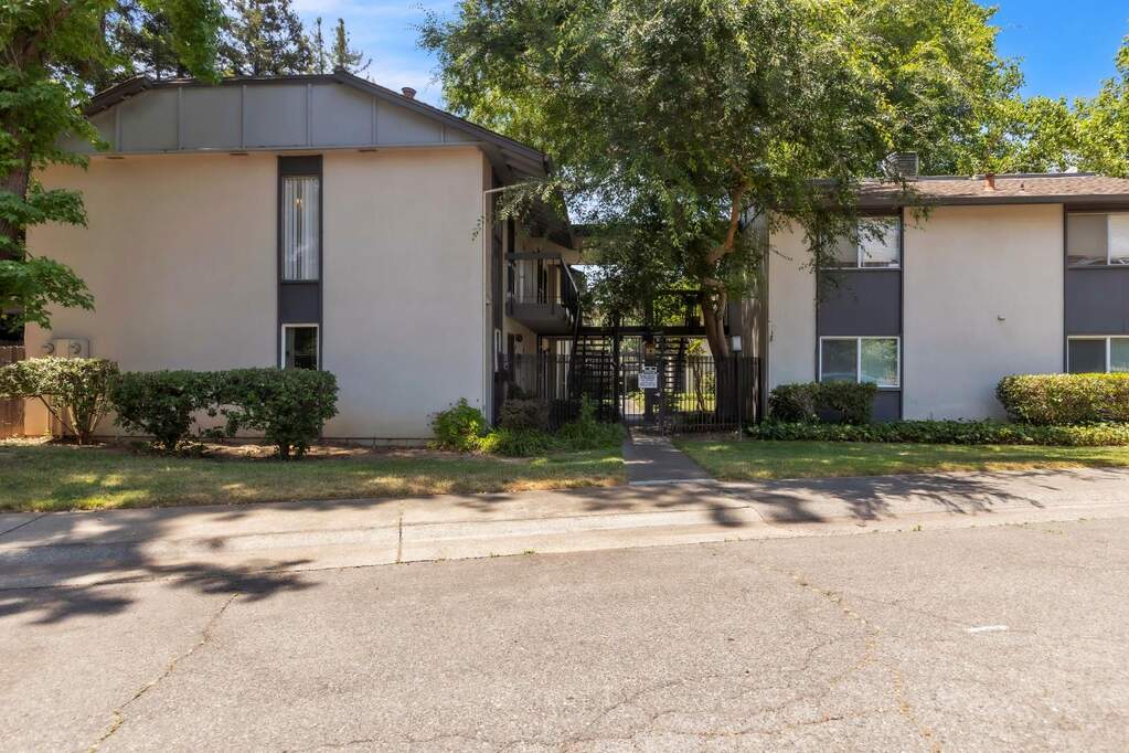 2950 Marconi Avenue #202, Sacramento, CA 95821