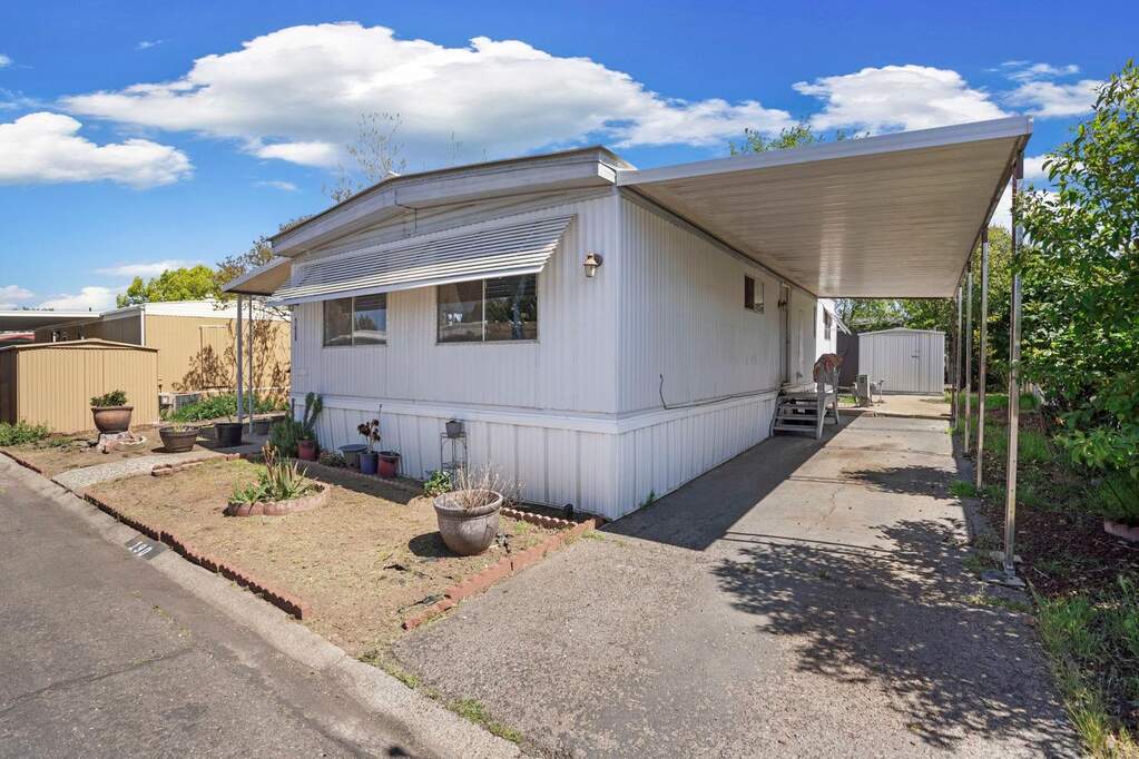 4900 N Highway 99 #190, Stockton, CA 95212