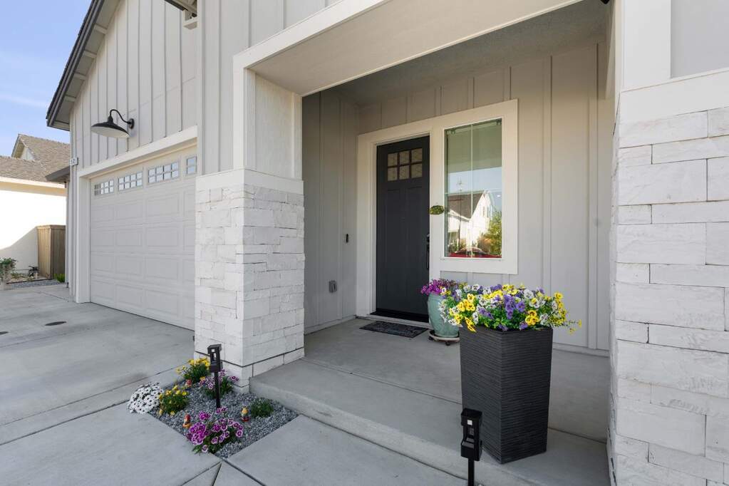 Front Door to Main House at 1569 Wadsworth Circle, Roseville, CA 95747
