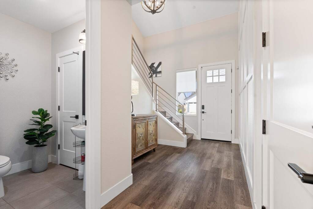 Entryway in main home at 1569 Wadsworth Circle, Roseville, CA 95747
