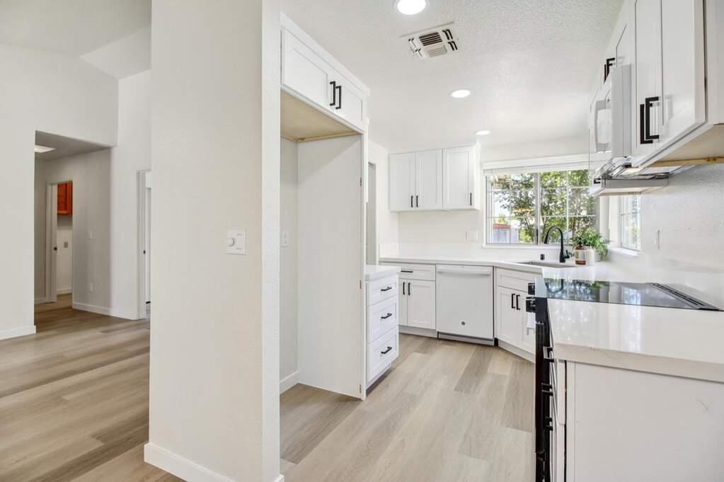 8135 Traver Court, Sacramento, CA 95828
