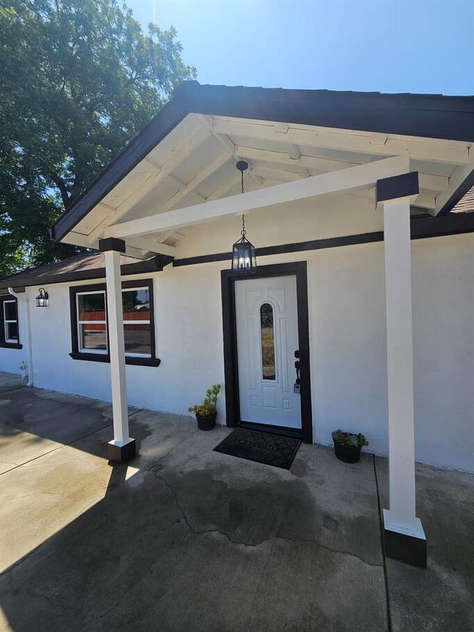 814 S Shasta Avenue, Stockton, CA 95205