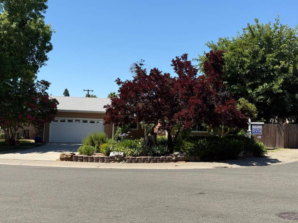 7543 Garden Gate Drive