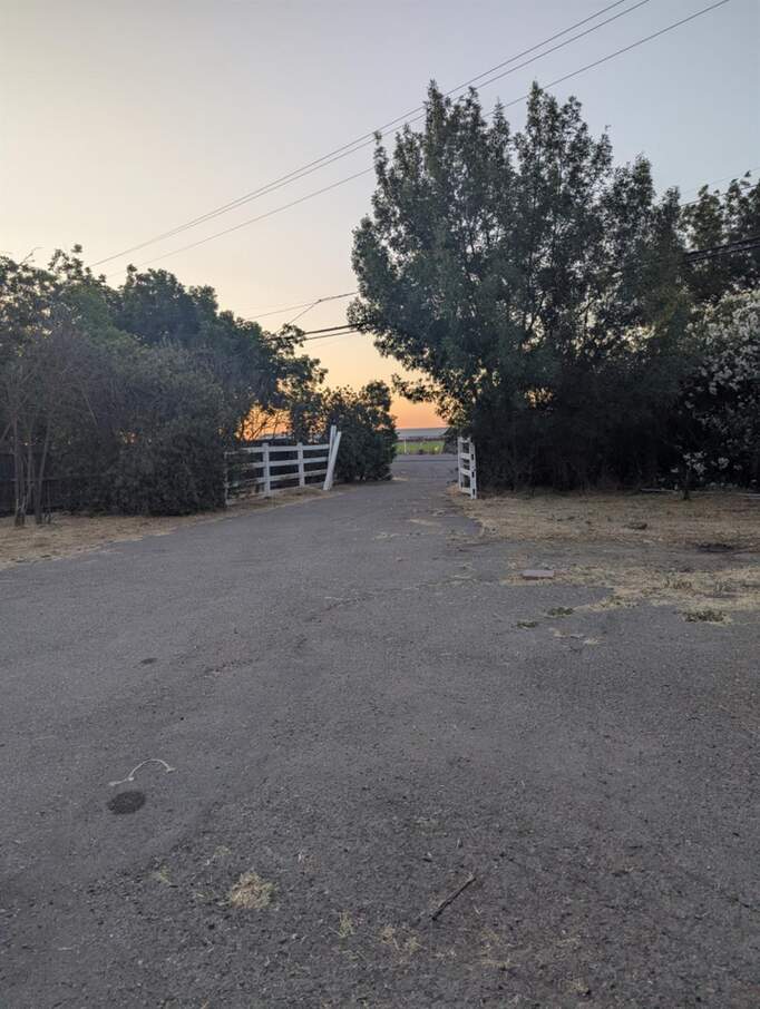 12098 Mariposa, Stockton, CA 95215