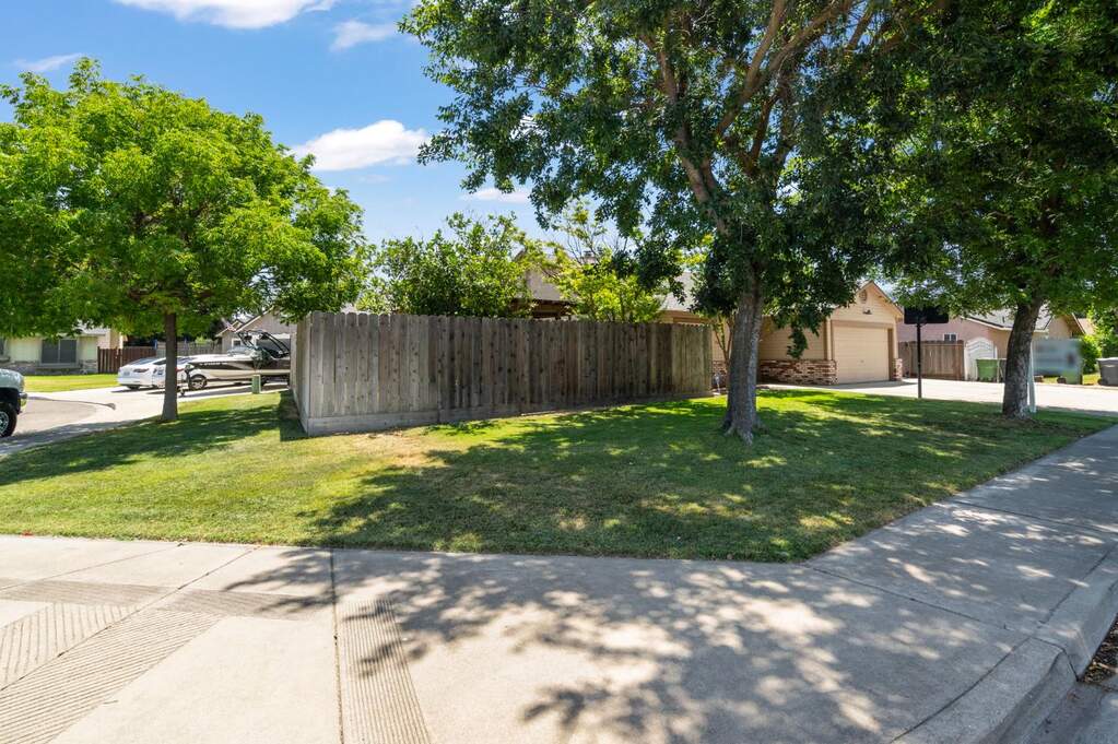 2900 Porsche Strasse, Turlock, CA 95382