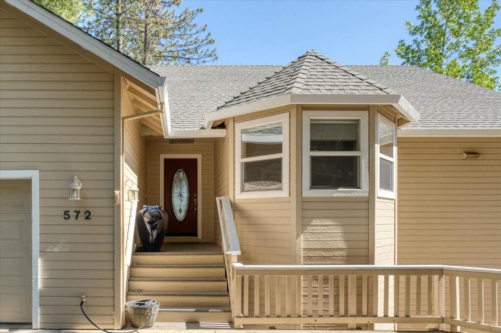 572 Buckthorn Drive, Murphys, CA 95247
