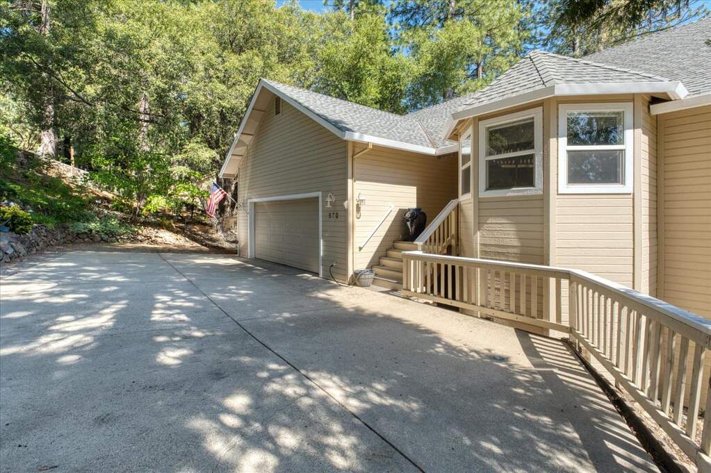 572 Buckthorn Drive, Murphys, CA 95247