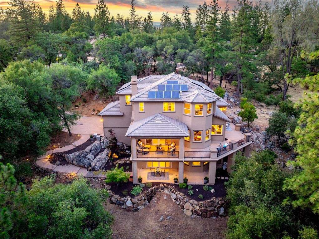 16315 Winchester Club Drive, Meadow Vista, CA 95722