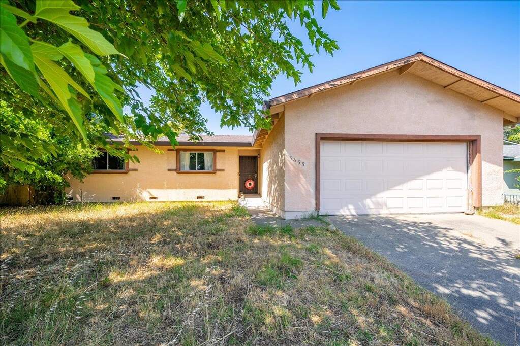 Incredible location next to Lake Natomas and the American River Bike Trail! at 9655 Snowberry Way, Orangevale, CA 95662