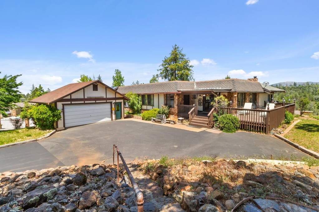 22665 Prospect Heights, Groveland, CA 95321