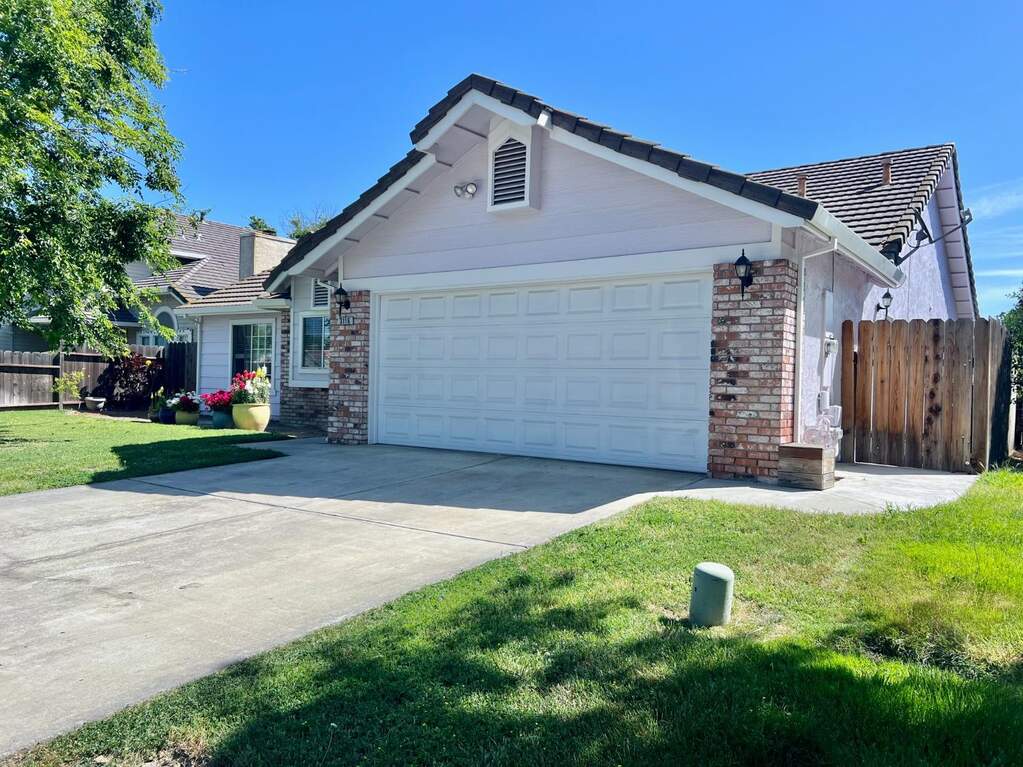 3116 Larrynell Drive, Ceres, CA 95307