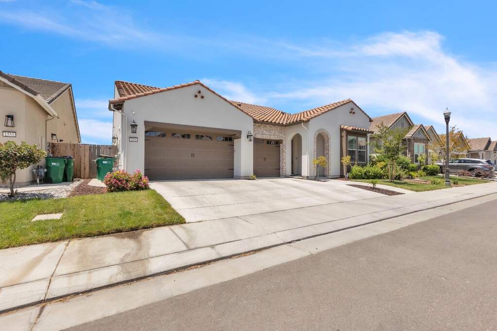 1545 Marigold Way, Lodi, CA 95242