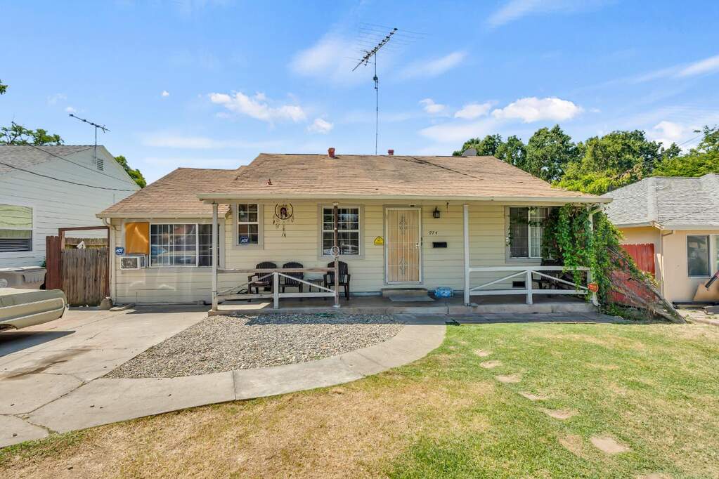 974 Acacia Avenue, Sacramento, CA 95815