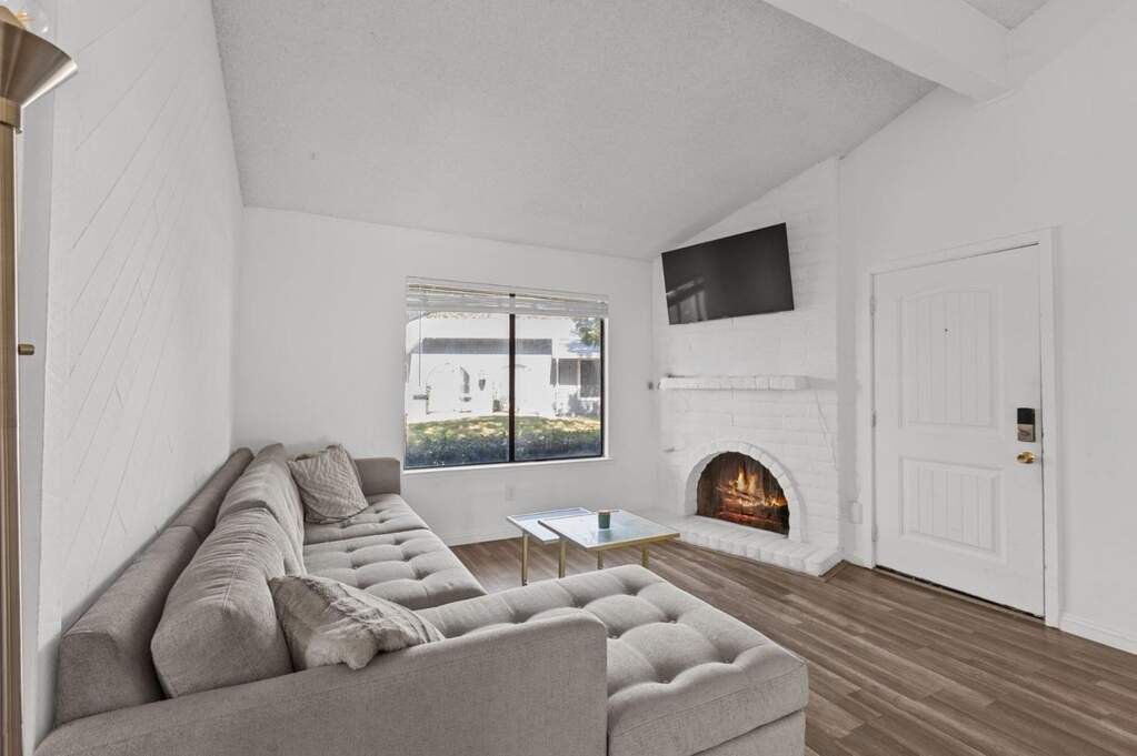 1326 Oak Terrace Court #2, Sacramento, CA 95825