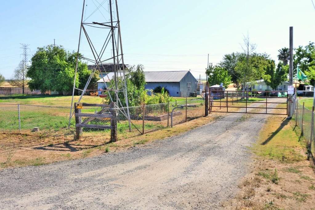 7301 E Levee Road, Rio Linda, CA 95673