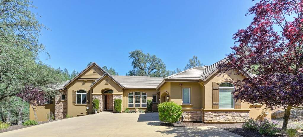 15255 Woodmont Lane