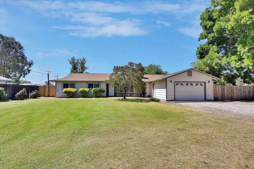2304 Mcgowan Parkway, Olivehurst, CA 95961