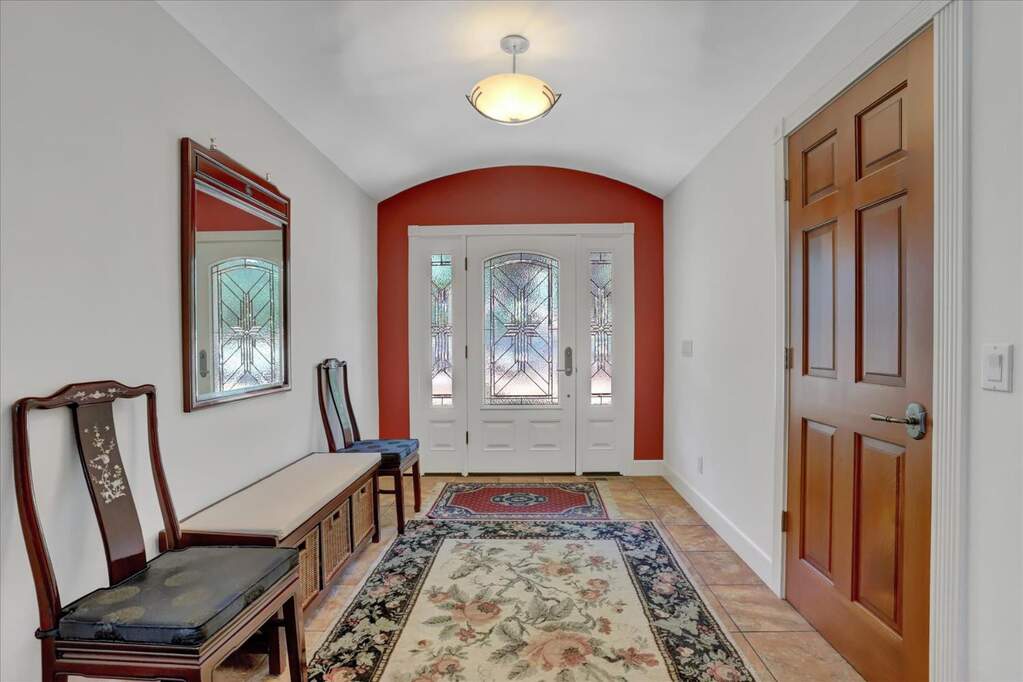 10978 Squirrel Creek, Grass Valley, CA 95945
