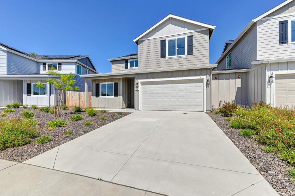3289 Stone Field Way, Loomis, CA 95650
