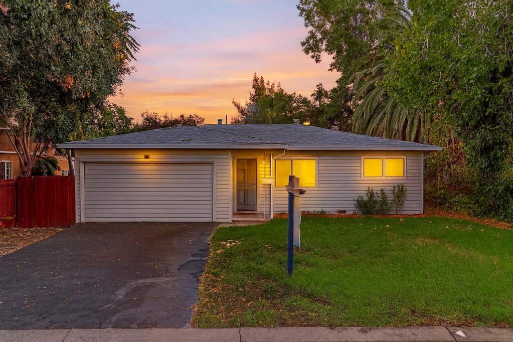 1815 E Robertson Street, Stockton, CA 95205